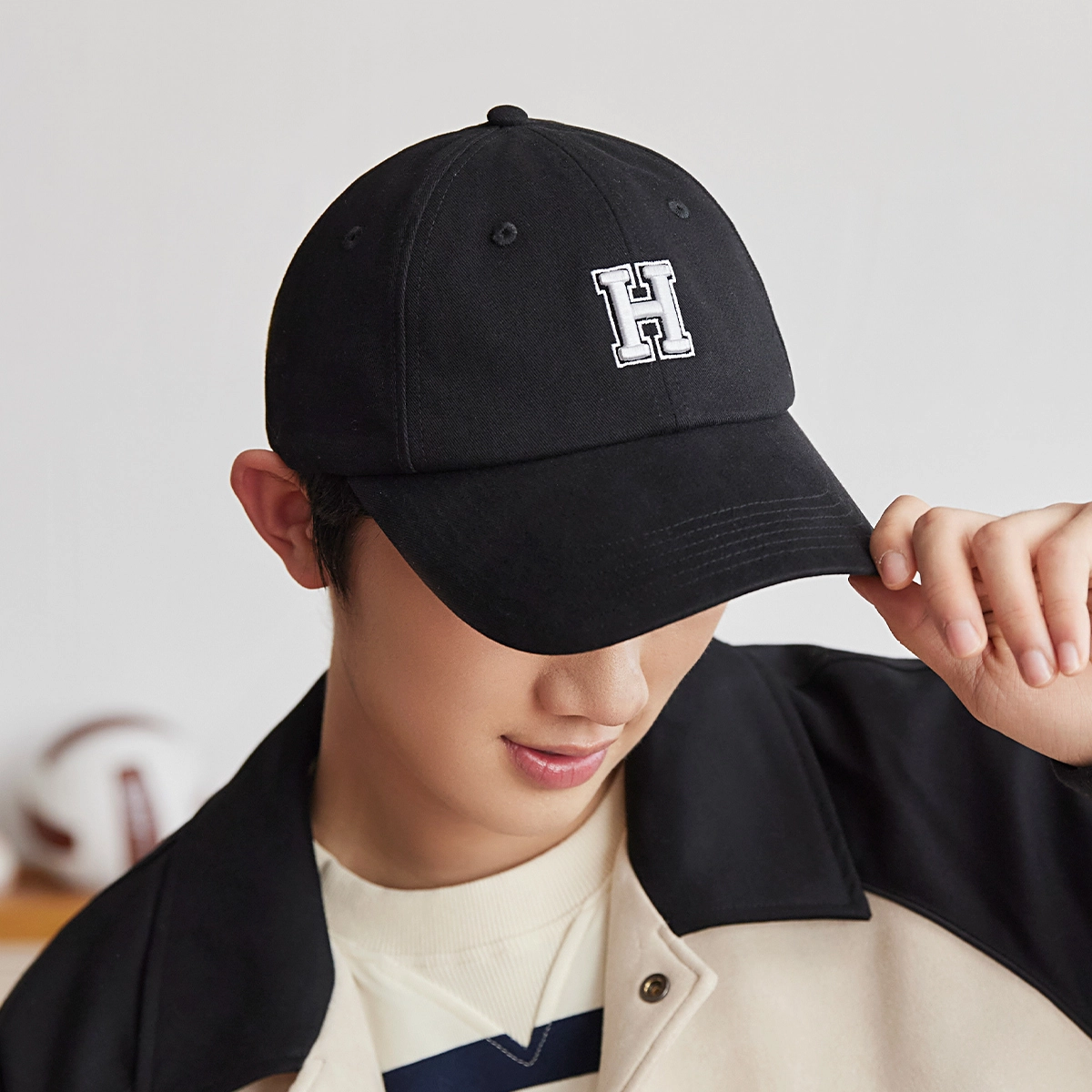 HLA