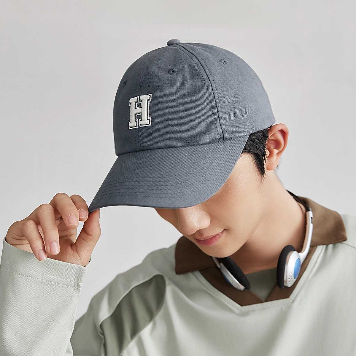 HLA
