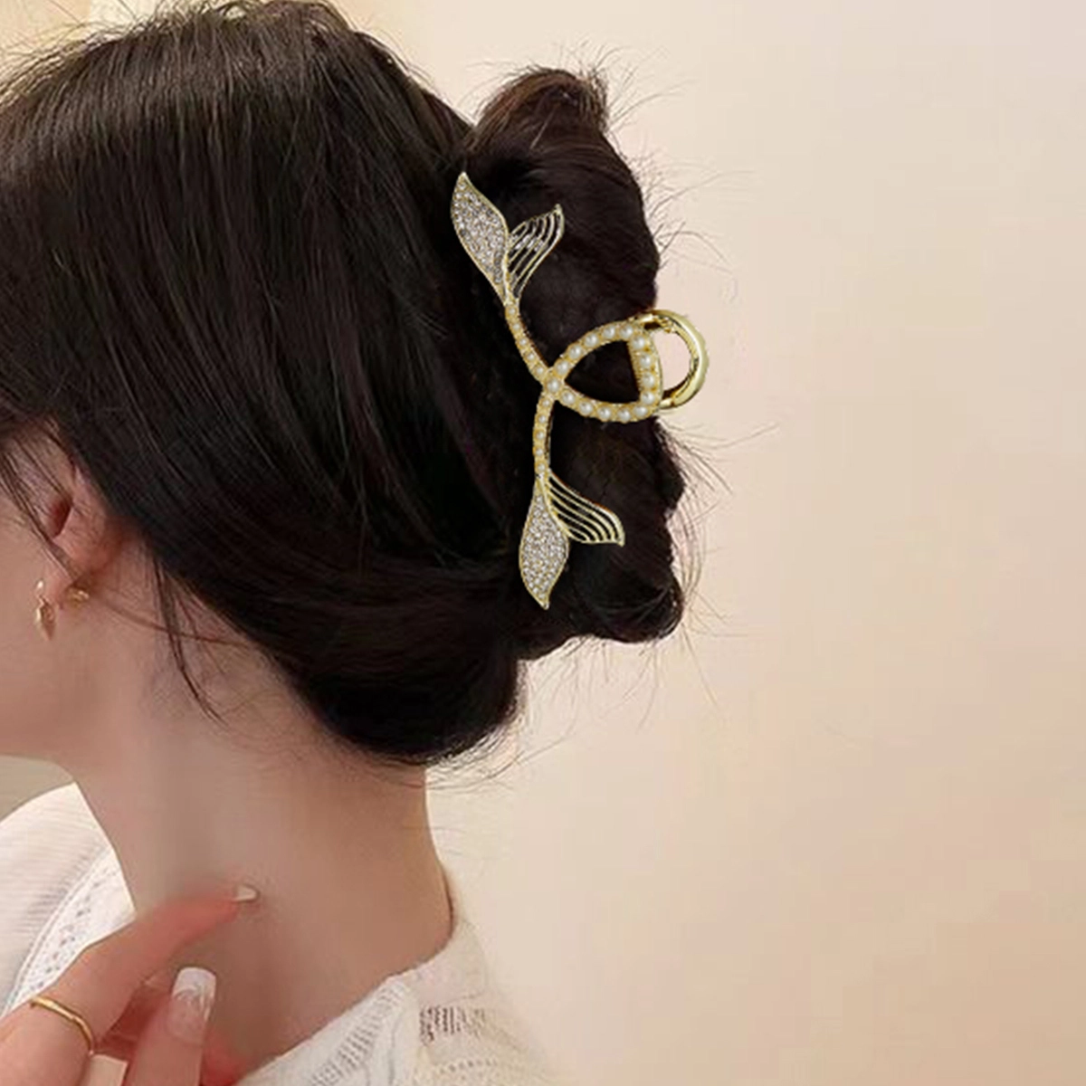秦福炫 鱼尾抓夹高级感后脑勺盘  发夹 女款