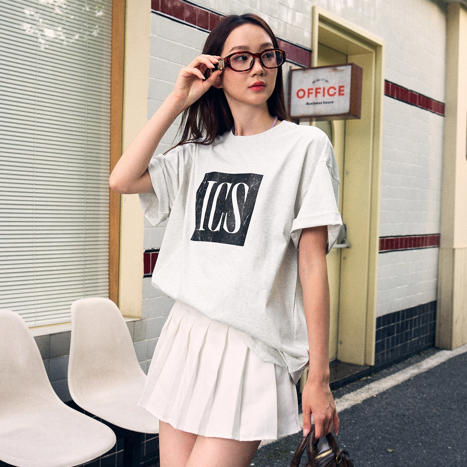 ICONS Lab logoT