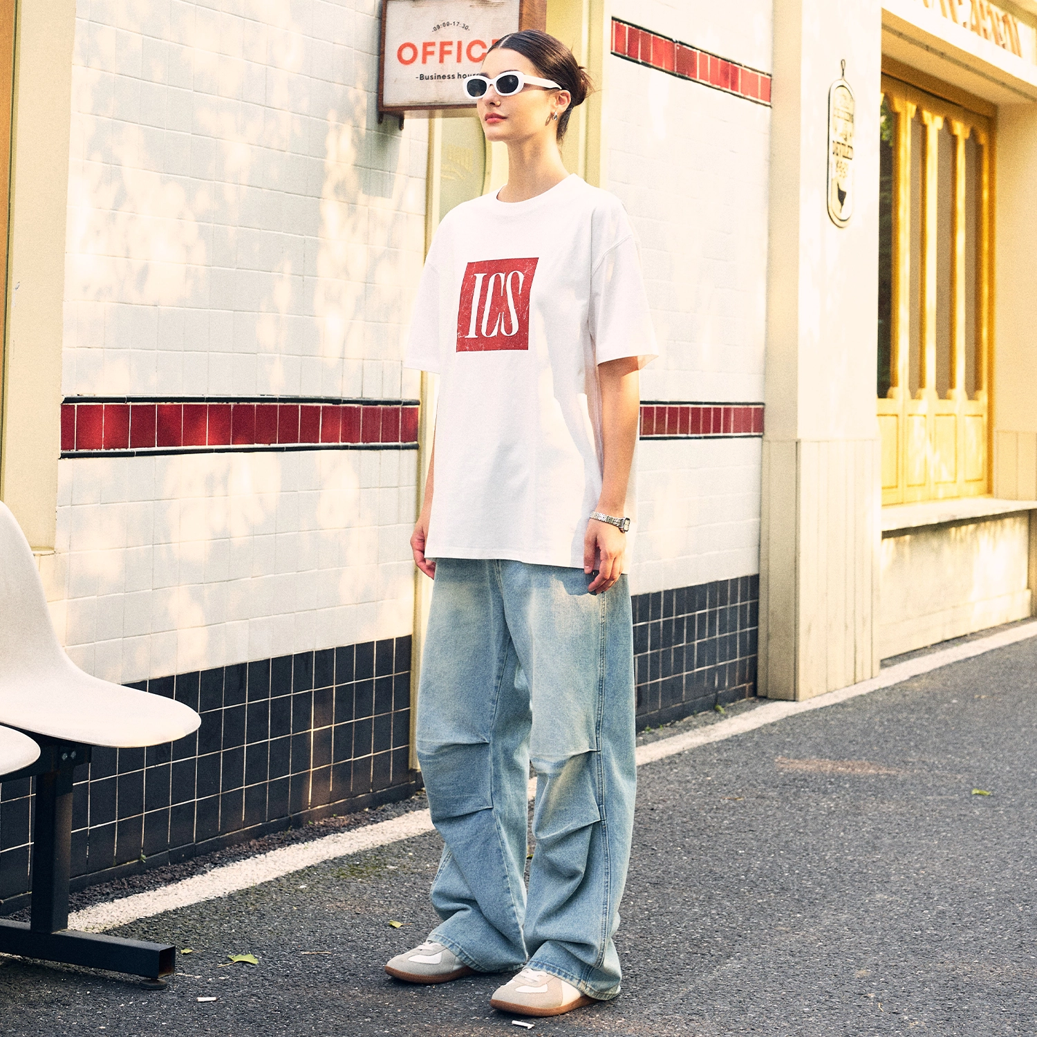 ICONS Lab logoT