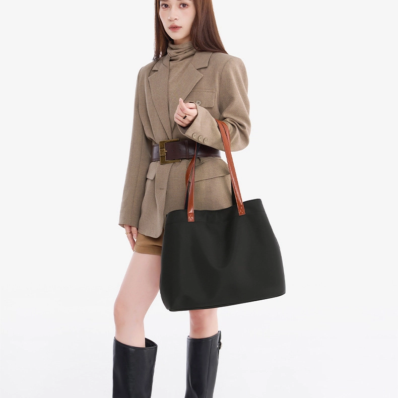 VANDEE Tote