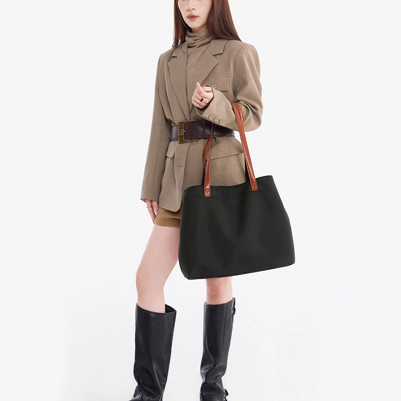 VANDEE Tote