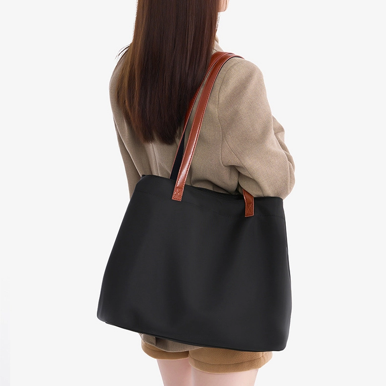 VANDEE Tote