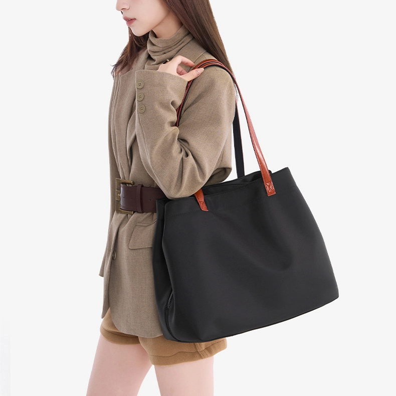 VANDEE Tote