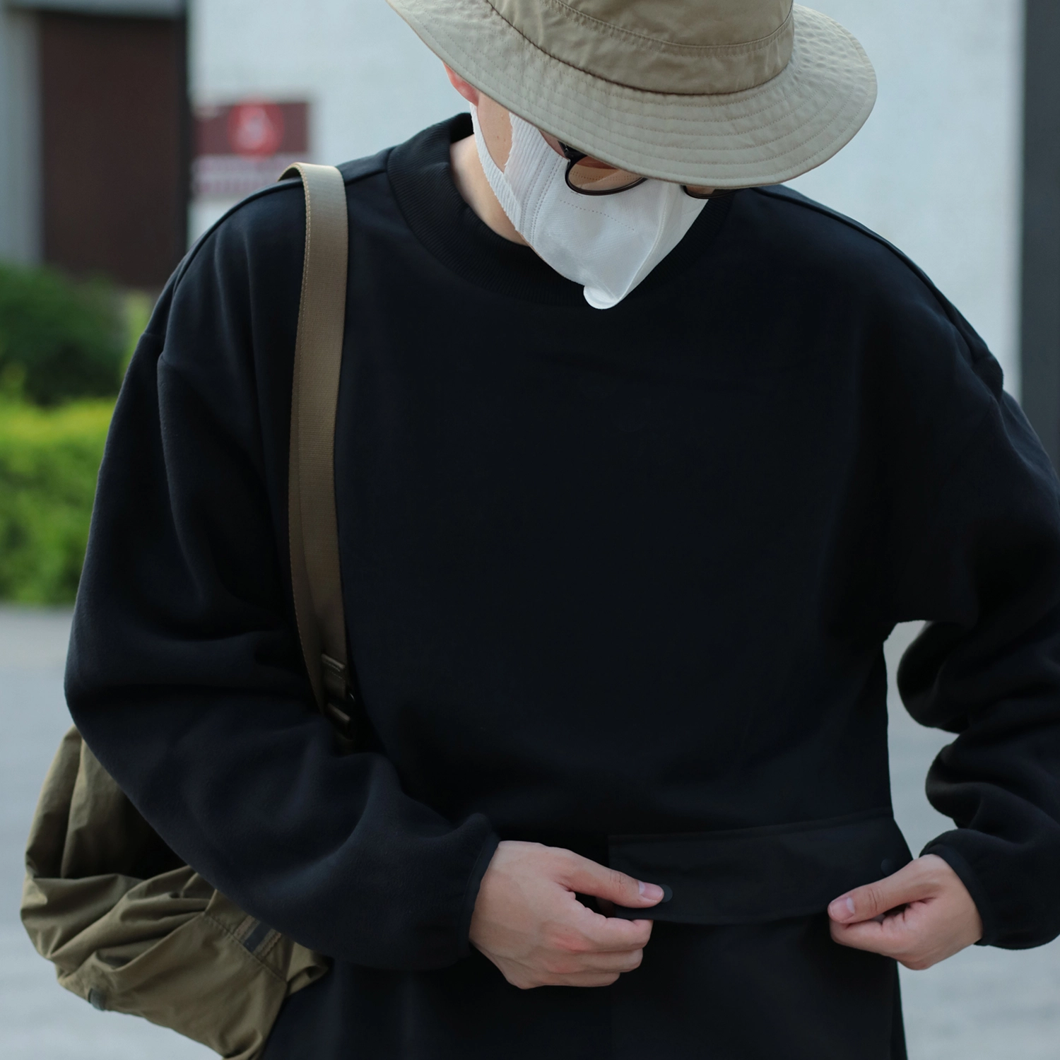 几朴 毛圈布圆领大口袋卫衣 男女同款 黑色