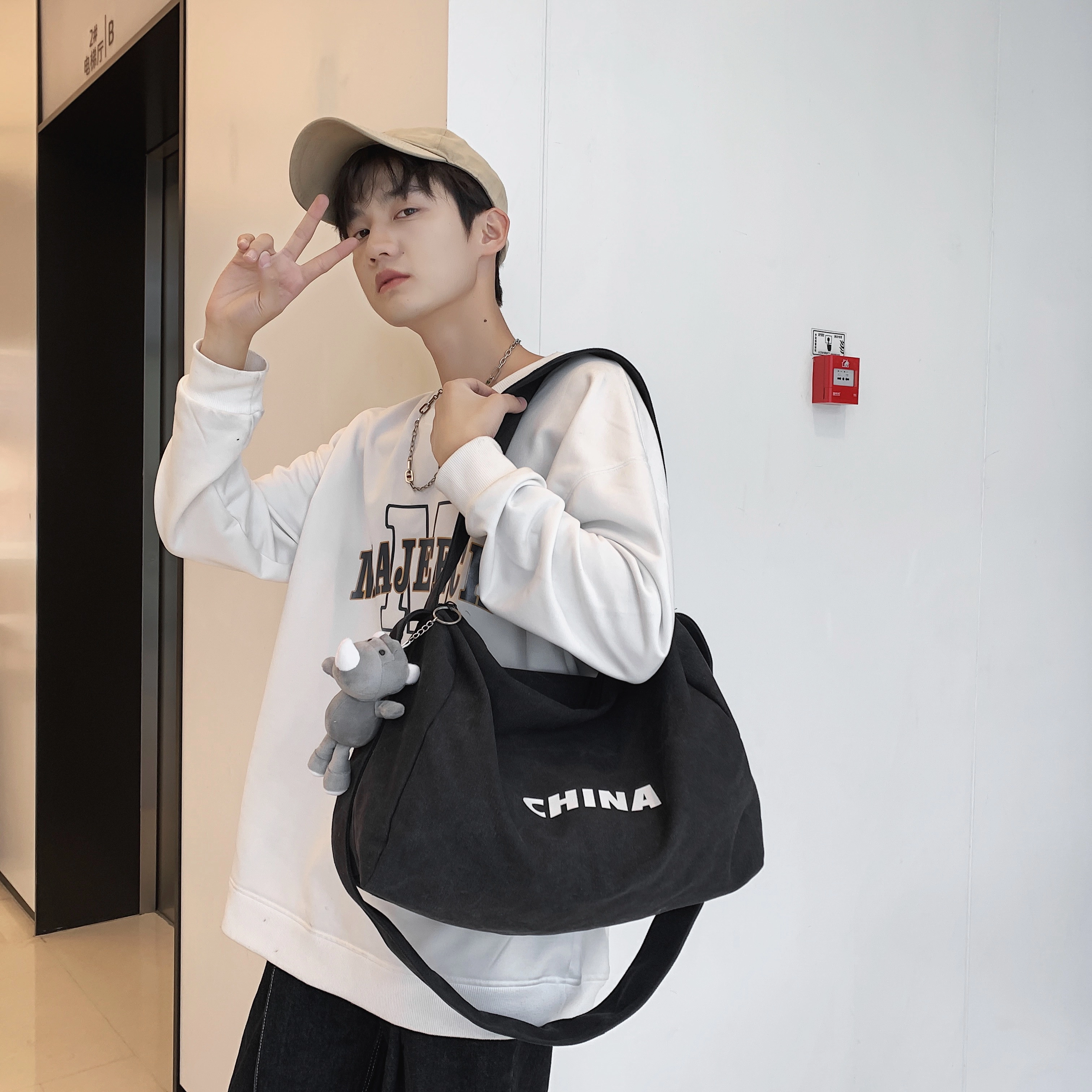 SEVENMOONS ins