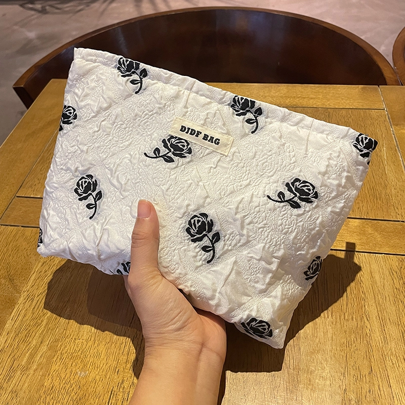 轻迎 优雅时尚潮流便携大容量气质玫瑰 高级感 化妆包内胆包旅行包 收纳包洗漱包