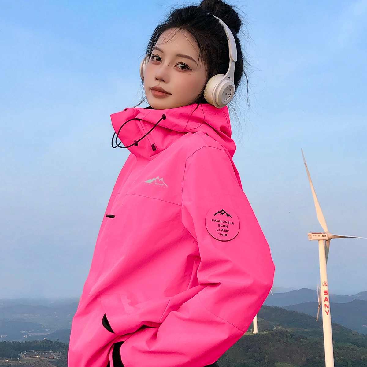赛琪 户外简约纯色基础款防风防水连帽登山骑行露营徒步宽松休闲百搭加绒加厚内胆三合一夹克绒感外套 男女同款
