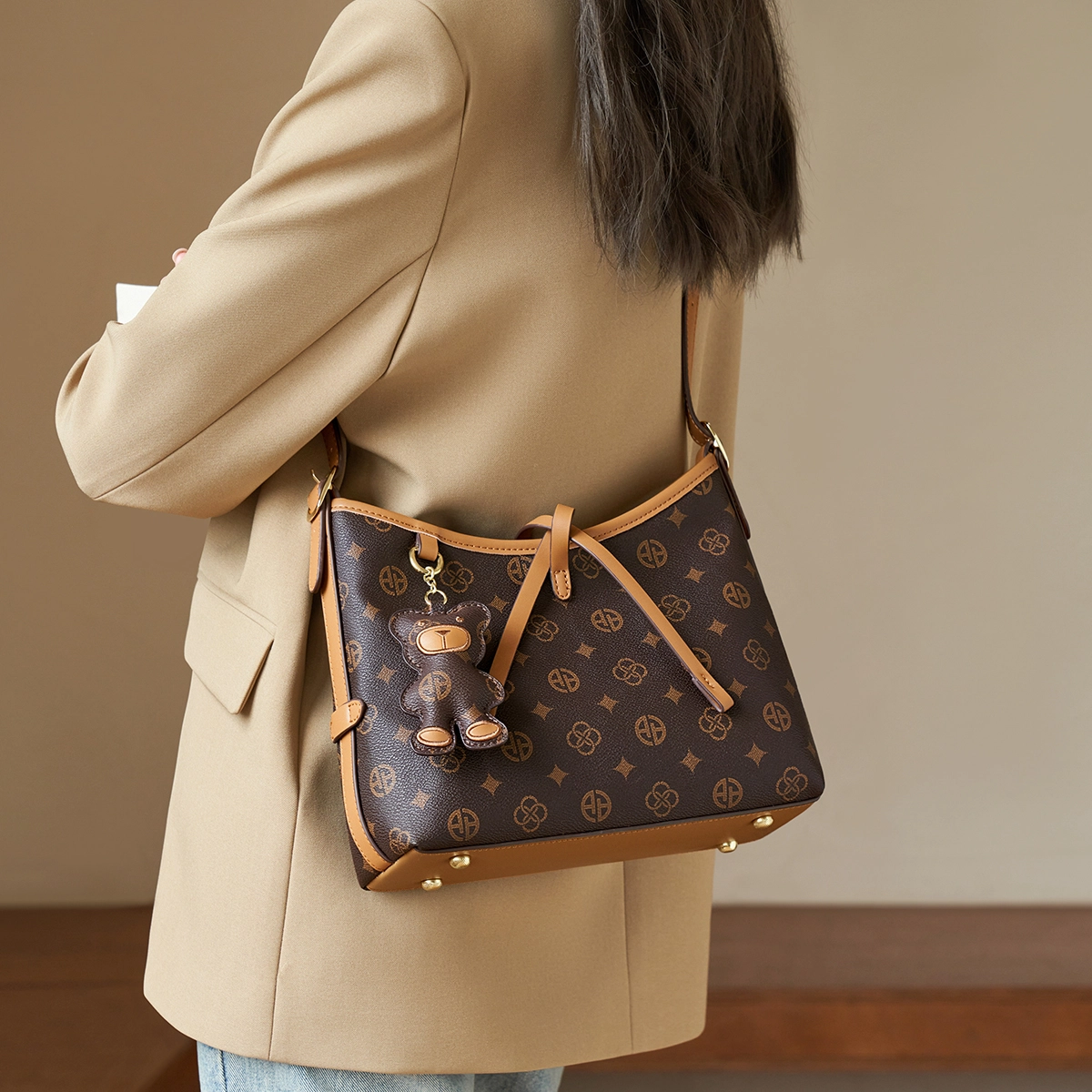 AOKANG Tote