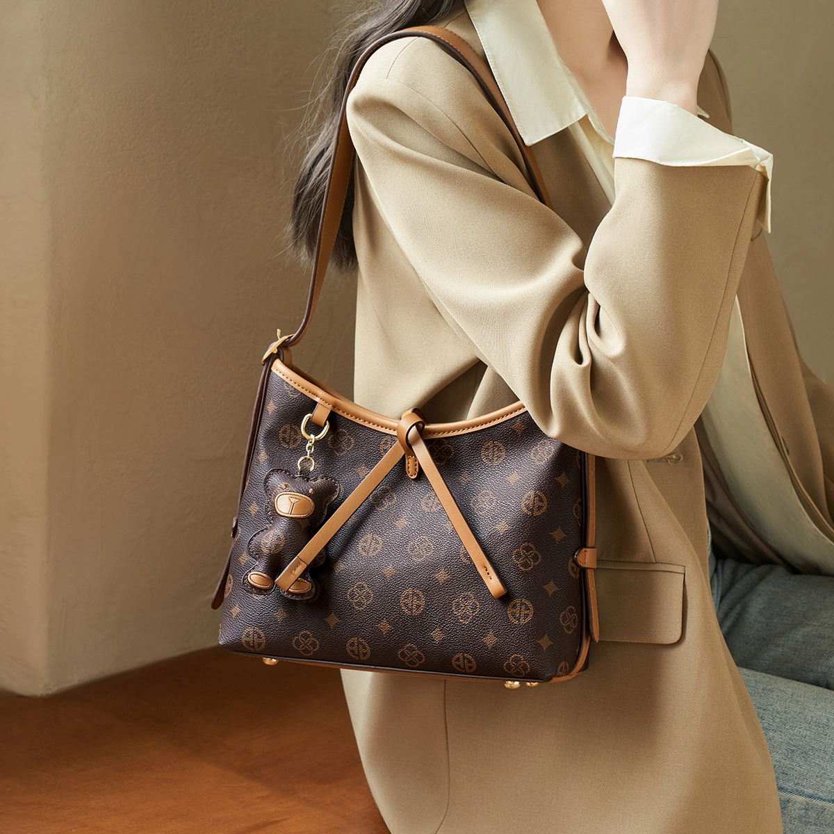 AOKANG Tote