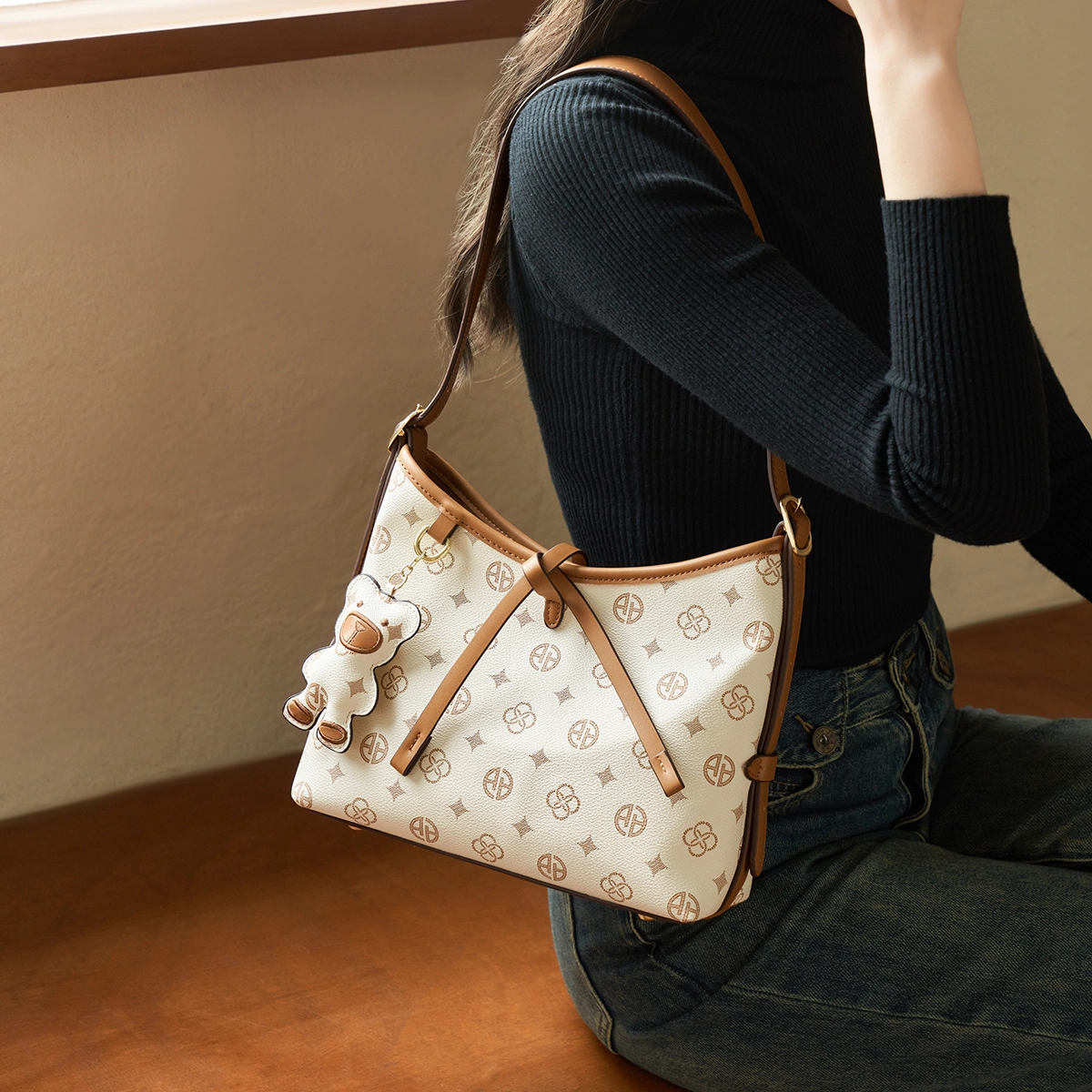 AOKANG Tote