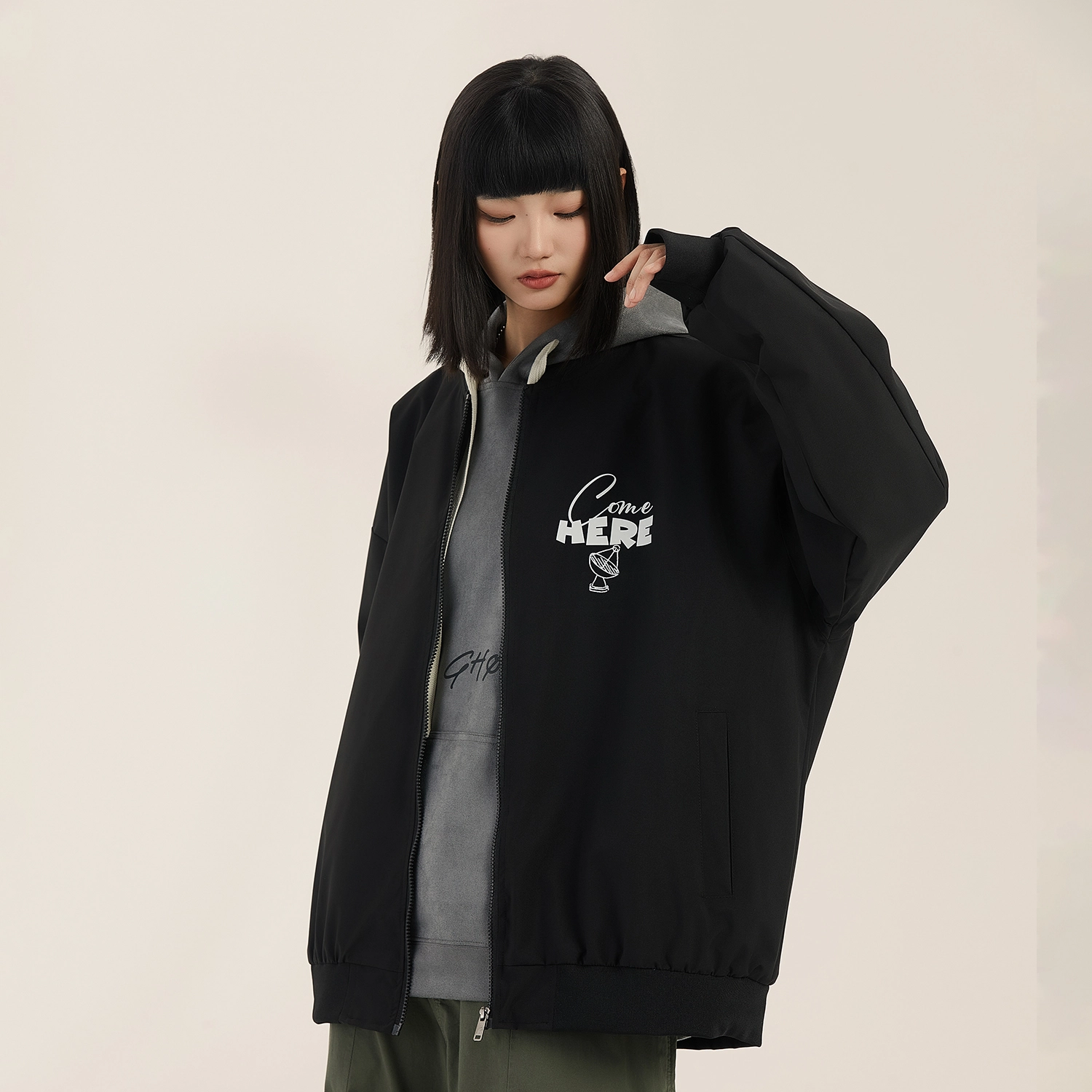 三体 红岸基地系列 美式复古简约基础款潮牌时尚学生多巴胺棒球服字母印花棒球领开衫百搭飞行服飞行员夹克外套 男女同款