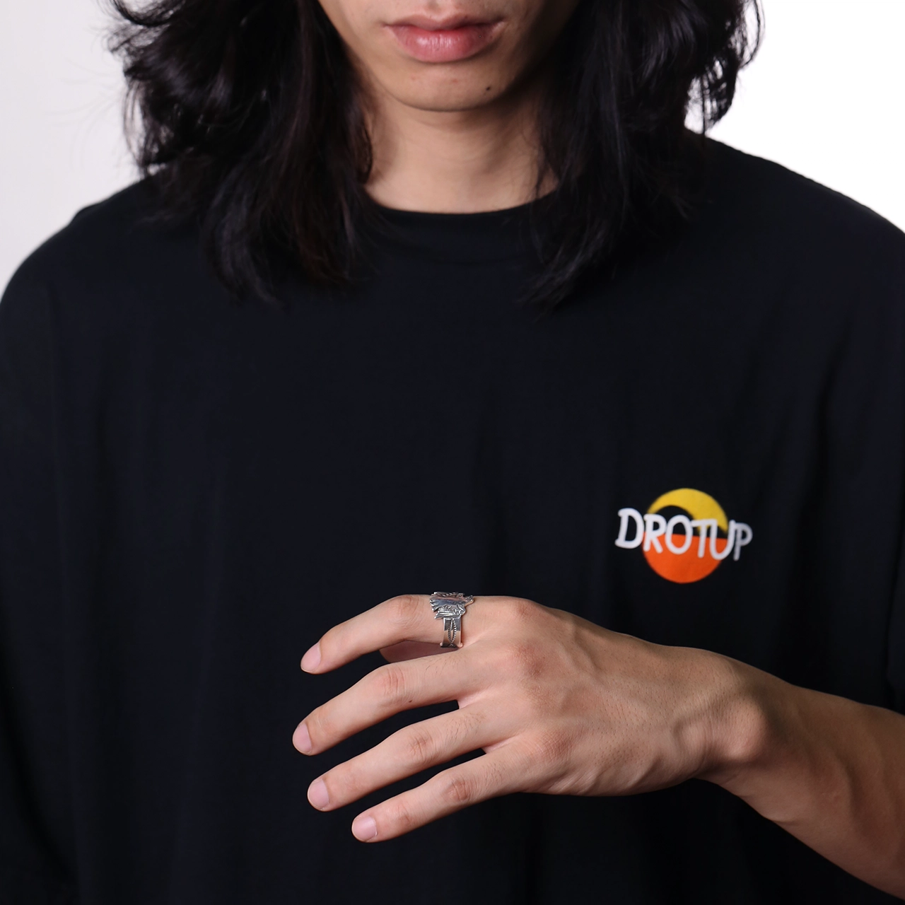 S925