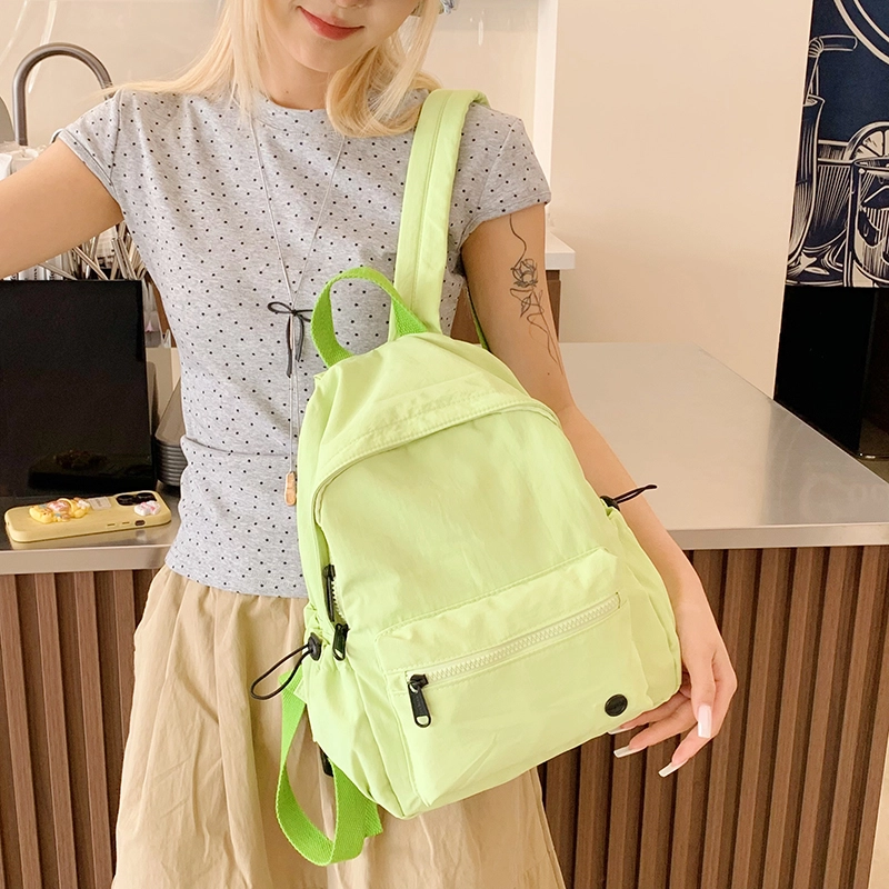泰迪珍藏 时尚潮流纯色设计 尼龙布 书包背包双肩包 女款 多色
