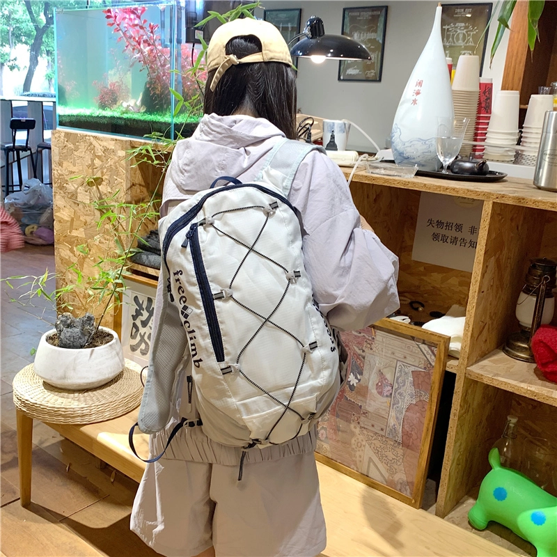 泰迪珍藏 韩国轻便徒步旅行登山运动背包书包大容量双背包户外包  牛津布白色/黑色  男女同款情侣款