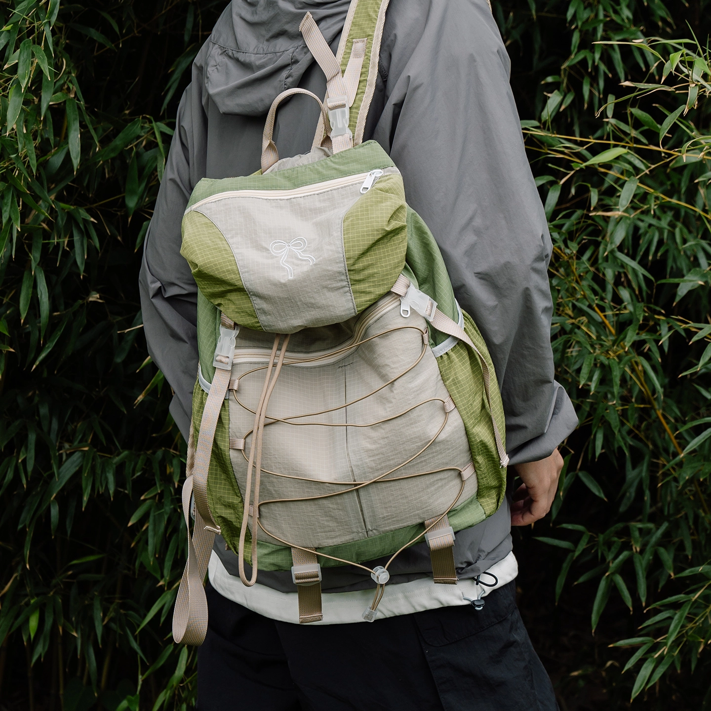 泰迪珍藏 轻便登山包抽绳大容量书包大学生 尼龙 双肩包 女款 多色