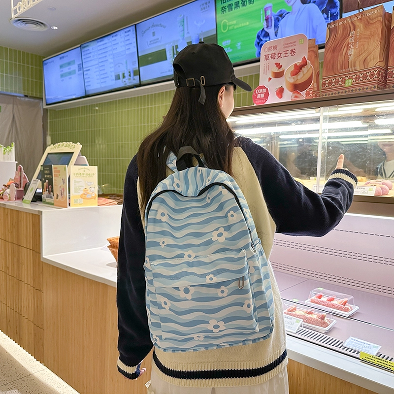 泰迪珍藏 小众设计感日系水波纹碎花 尼龙 双肩包 女款 多色