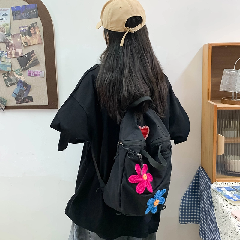 泰迪珍藏 轻便简约百搭花朵学生 尼龙 书包背包双肩包 女款 黑色
