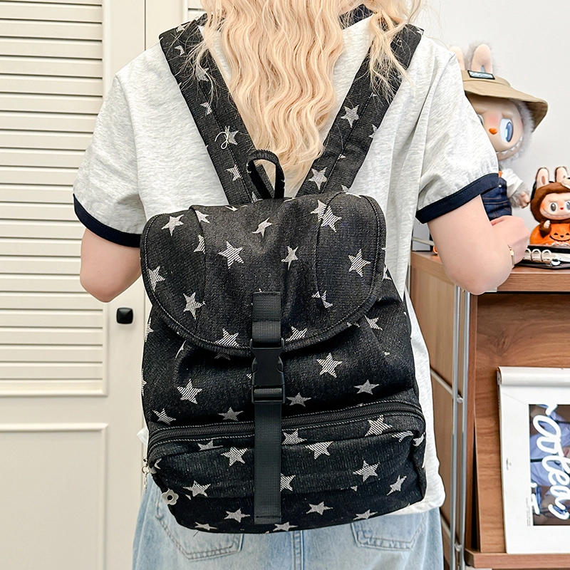 泰迪珍藏 超轻辣妹五角星印花小众设计 牛仔布 双肩包 女款 黑色/白色