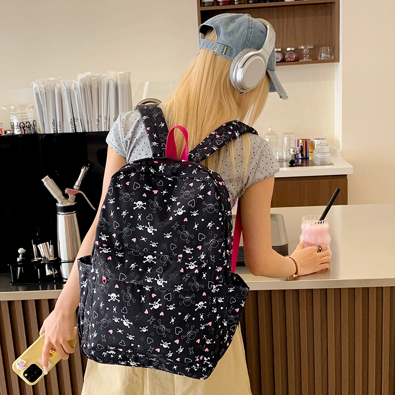 泰迪珍藏 学院风可爱小清新卡通初中高中生旅游轻便 尼龙布 双肩包 女款 黑色骷髅头
