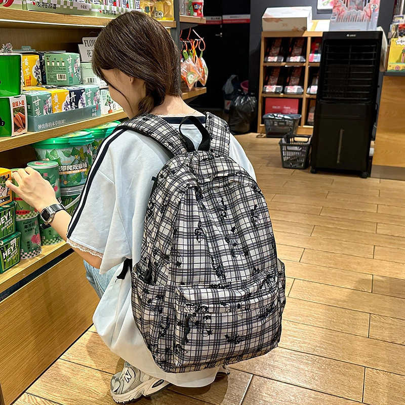 泰迪珍藏 高颜值碎花轻便通勤 提花面料 双肩包 女款 多色