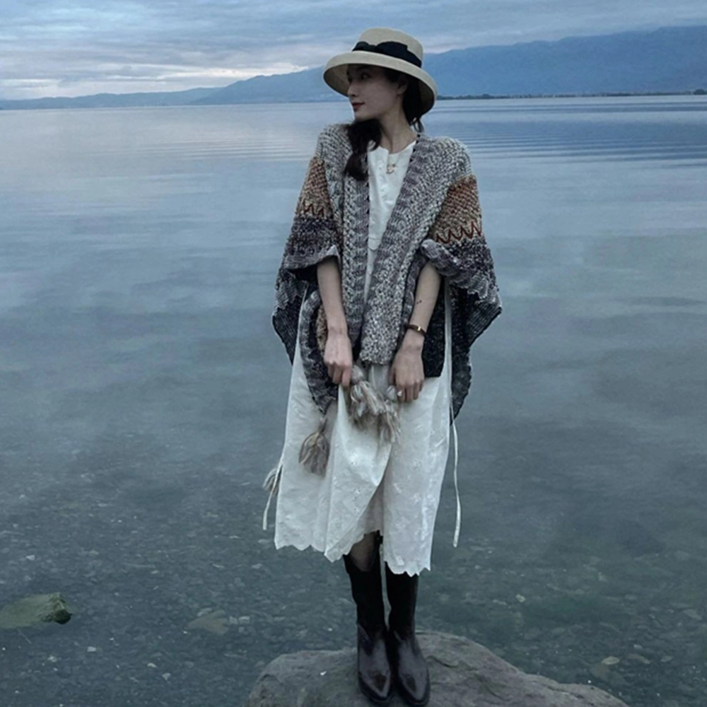 梦特娇 旅游外搭复古民族风流苏针织保暖 披肩 女款