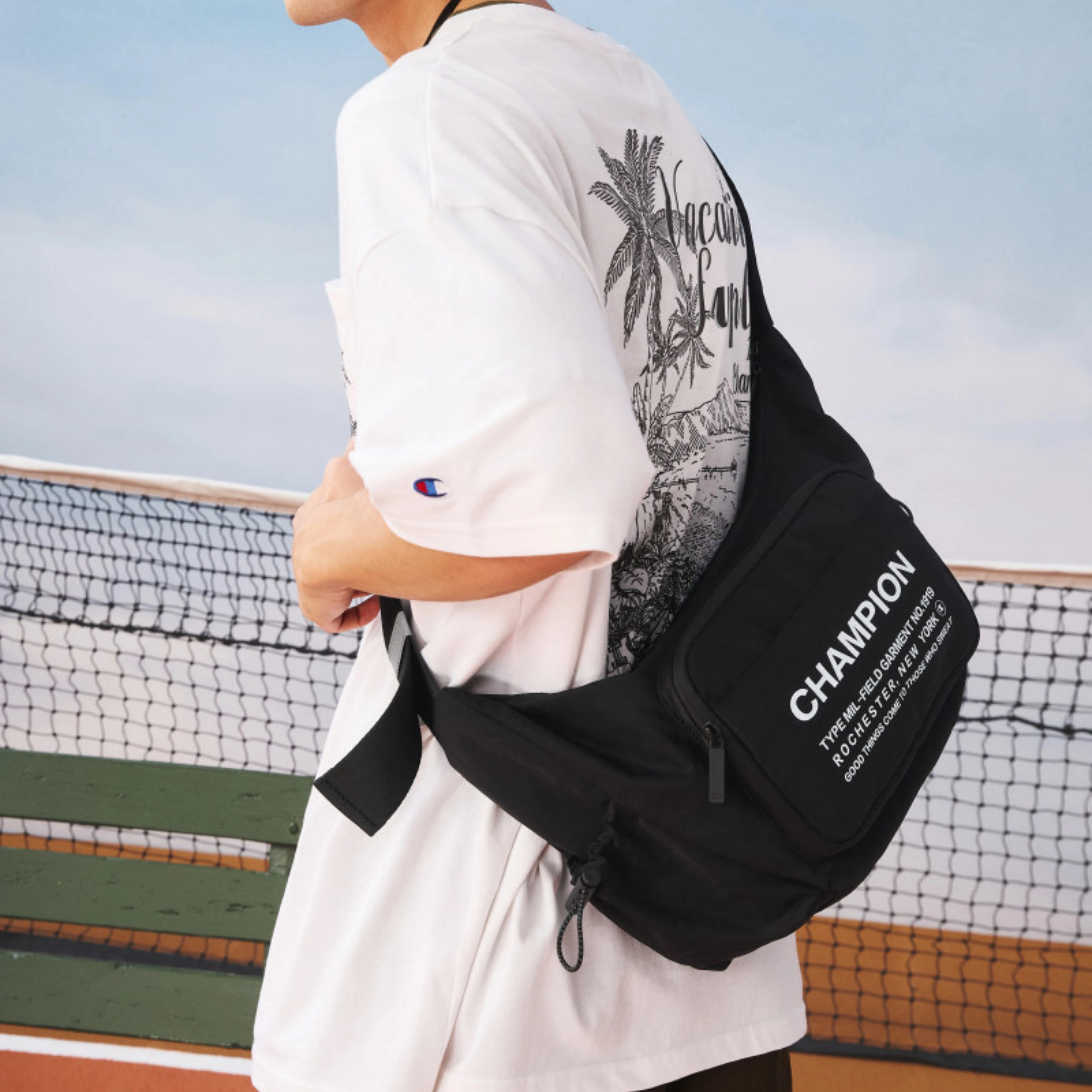 Champion Lack Croissant Crossbody Bag