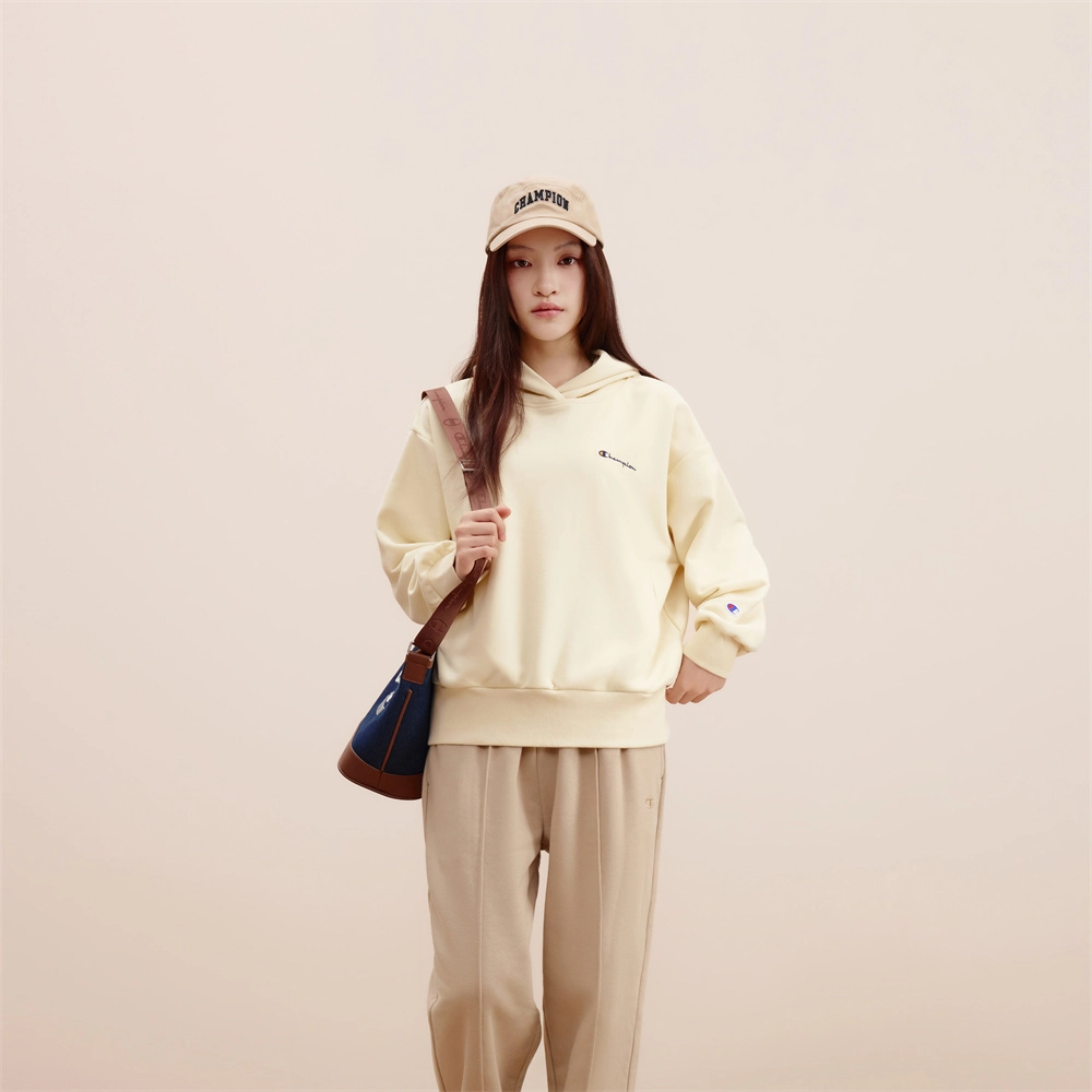 Champion FW24 WOMEN'S CASUAL Logo