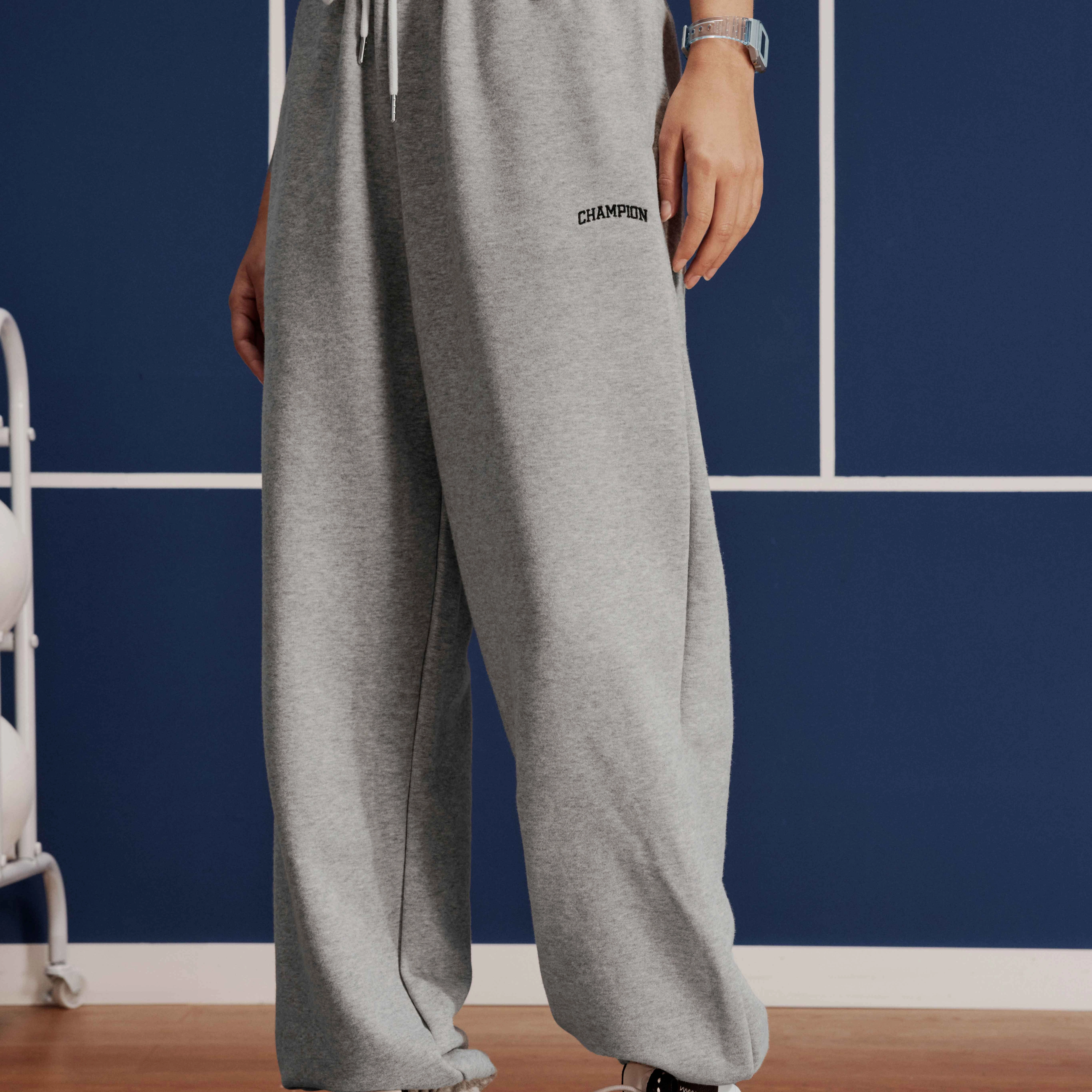 Champion WOMEN'S CASUAL SS24 Logo