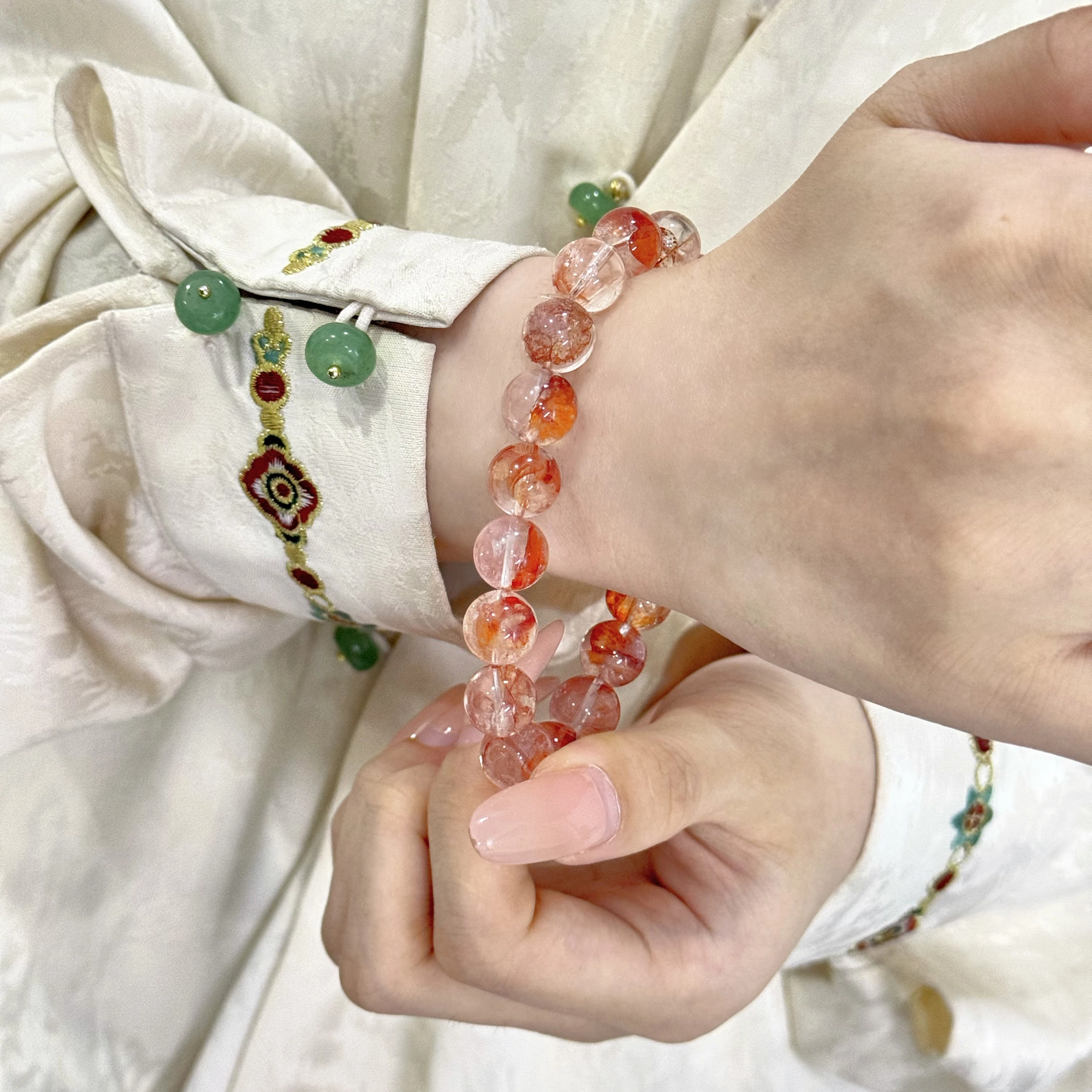 【招财进宝】 浮笙梦 月落星沉 橙子汽水糖纸芬达橙轻奢高级感火土能量磁场事业顺利百搭款手饰#好运天然 红胶花 水晶手串 男女同款情侣款