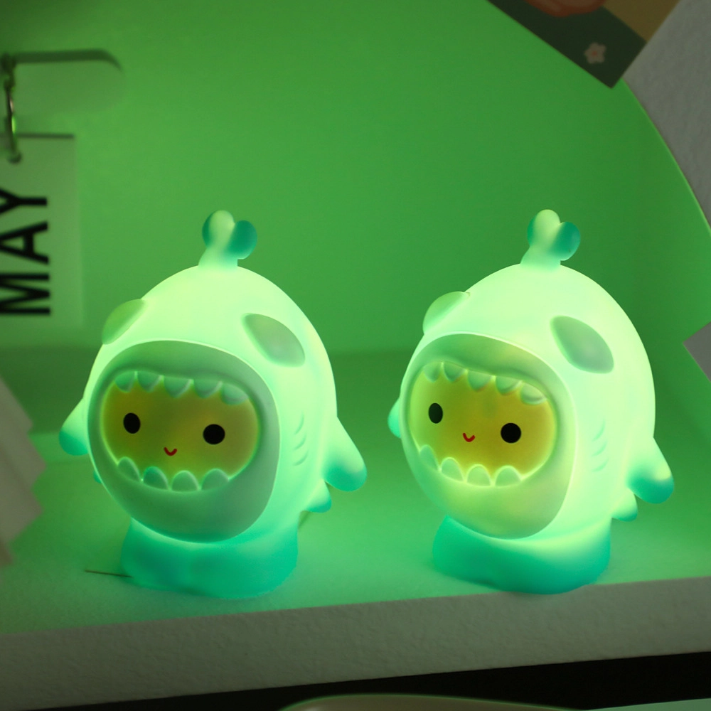 娇宠日记 卡通蛋蛋鲸鱼 创意 发光玩具