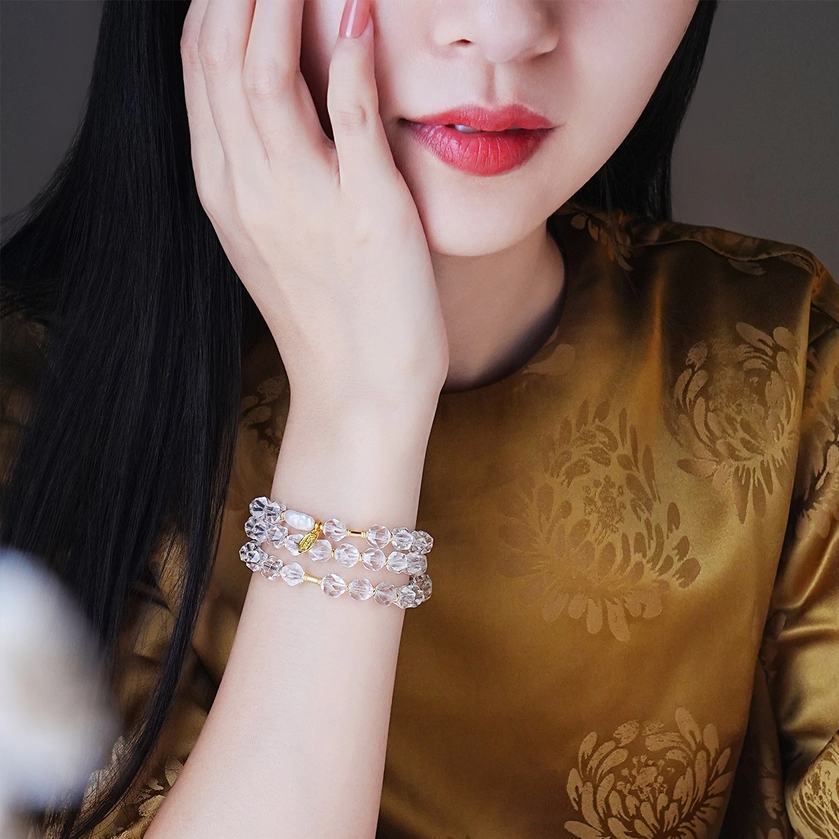 凤凰涅磐 净化负能量 水逆退散 招财纳福 纯净透亮多层叠戴新中式 巴洛克异型珍珠天然 白水晶 手串 女款