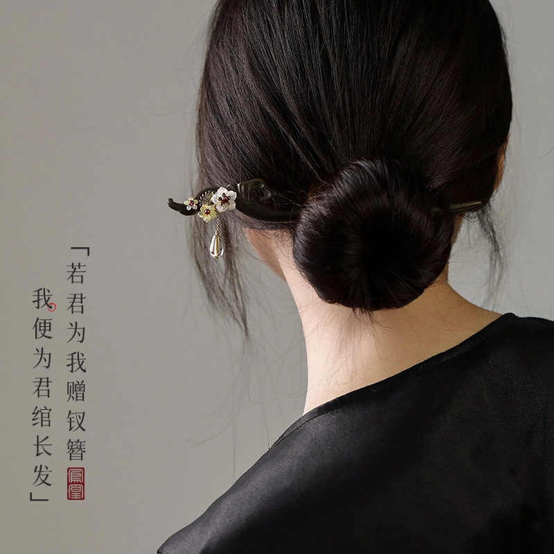 【以东方木韵礼献臻情】 凤凰涅磐 新中式檀木簪子 复古优雅精致 小众高级感手工雕刻原创设计#好运 绿檀 发簪 女款