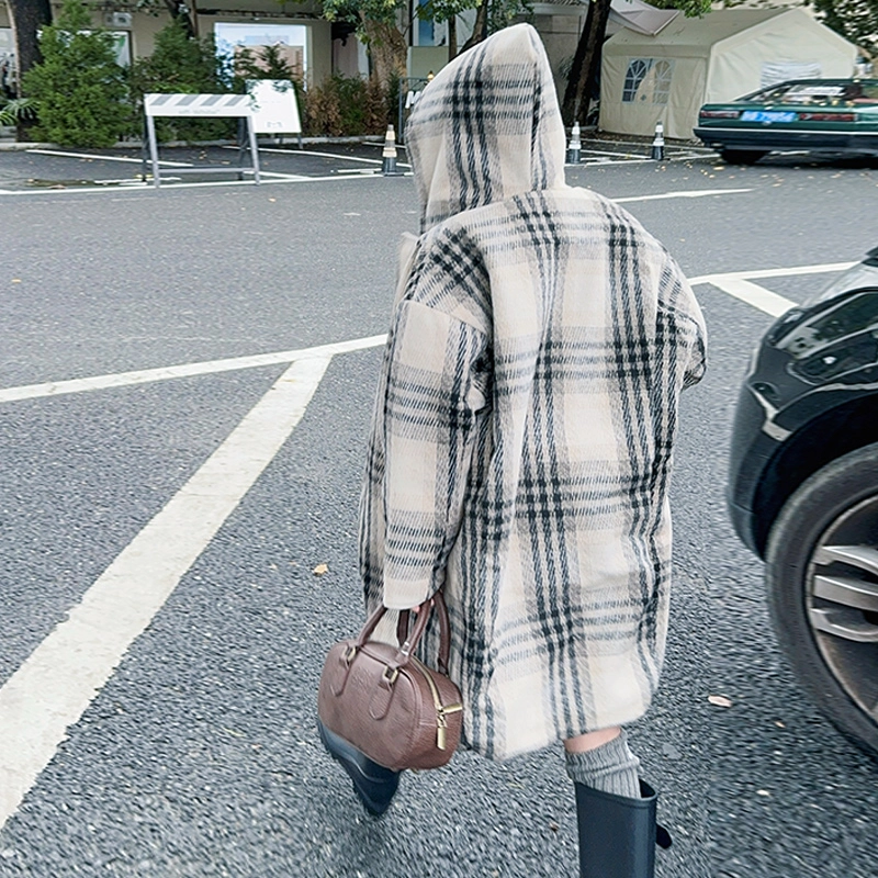 木木屋 连帽亲肤舒适透气大衣 杏色 青少年