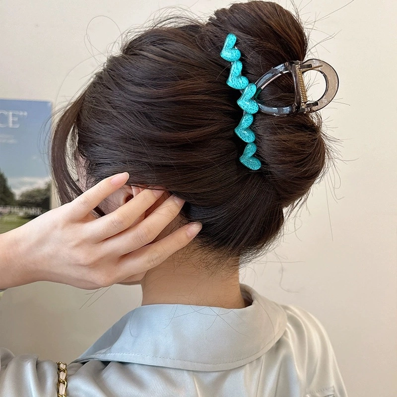 尚先生 新款韩式网红爱心亚克力发夹甜美少女心后脑勺鲨鱼夹新款百搭 头饰 女款
