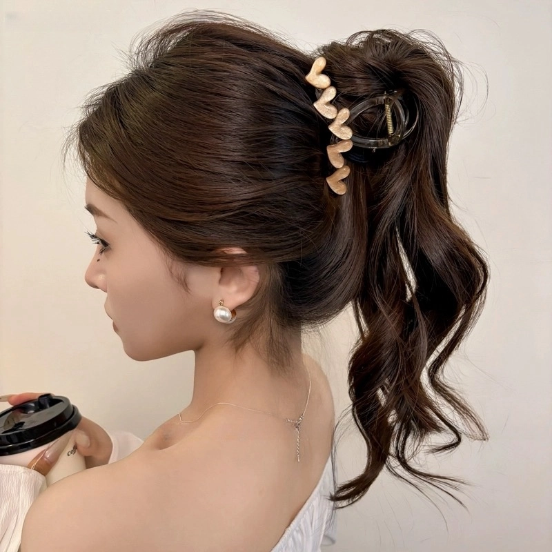 尚先生 新款韩式网红爱心亚克力发夹甜美少女心后脑勺鲨鱼夹新款百搭 头饰 女款