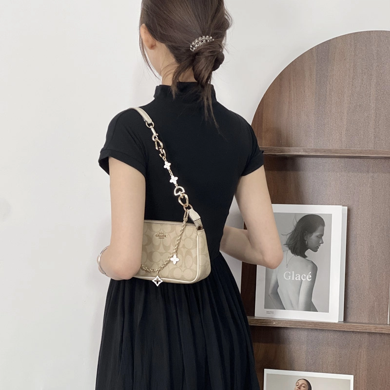 nolita 19coach