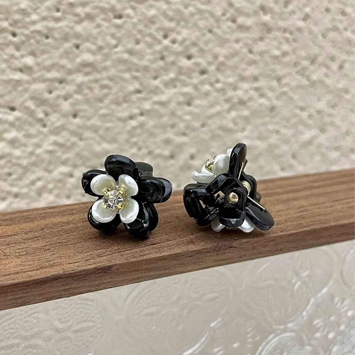 色菲尔 花朵  精致迷你花朵小号发侧边夹简约刘海夹小发抓刘海碎编发 亚克力 发夹 女款