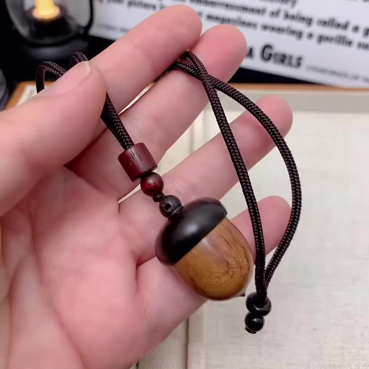【好运松果】 色菲尔 卡通许愿瓶 民族风复古萌趣森系少女可爱小众设计时尚日常通勤学生约会百搭#锁骨链毛衣链 檀木 项链 男女同款情侣款