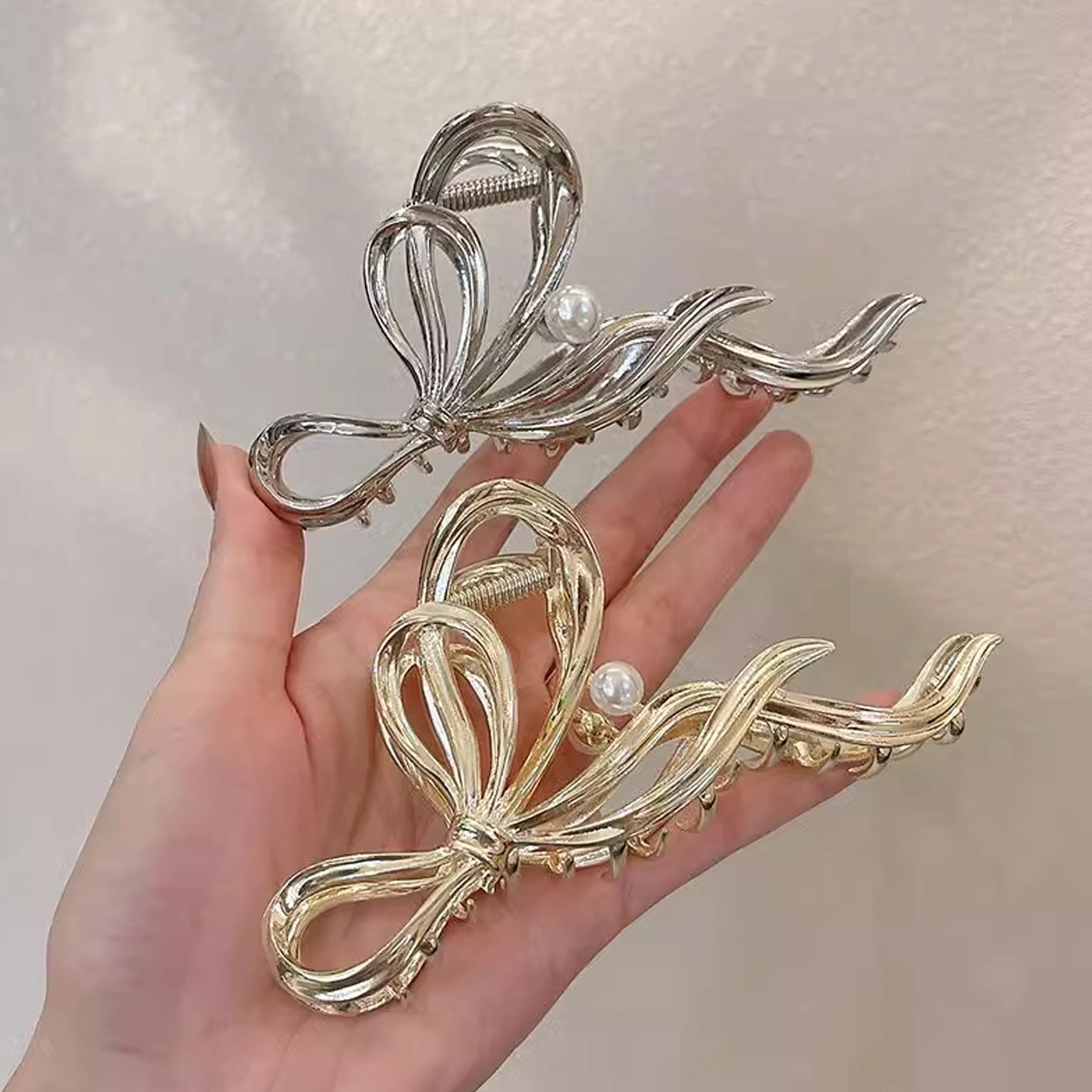色菲尔 蝴蝶结鲨鱼夹   法式高级感 合金 发夹 女款