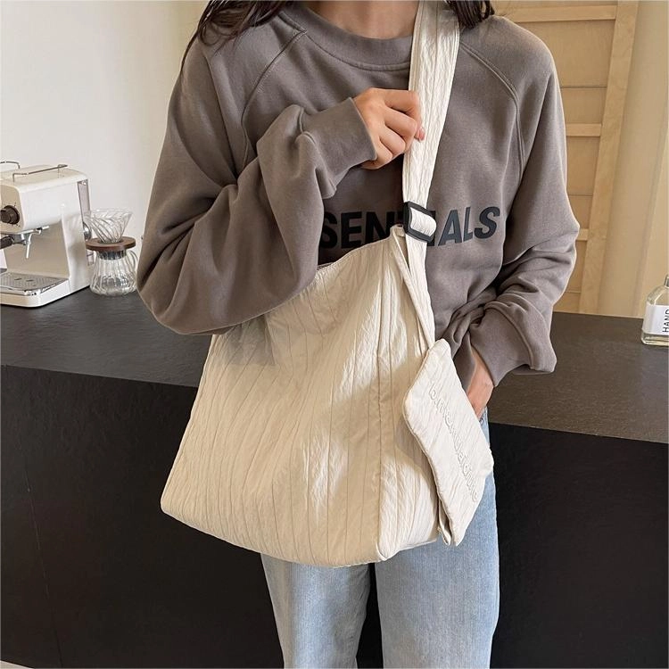 爱尔绅特 韩系小众休闲简约纯色皱褶时尚百搭 布 单肩包 常规 女款 粉红色/白色/黑色