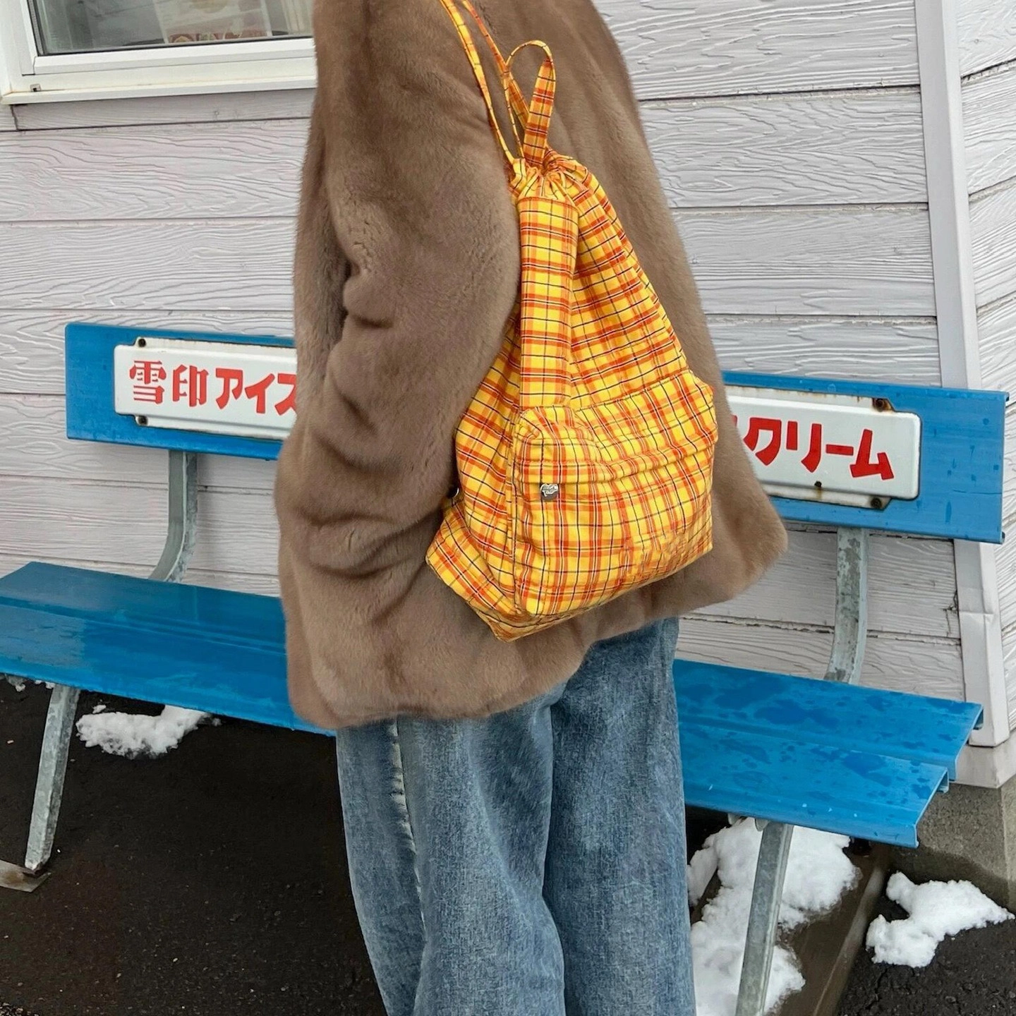 爱尔绅特 珍珠亚克力串珠可爱抽绳 帆布 双肩包帆布包 常规 女款 橘色
