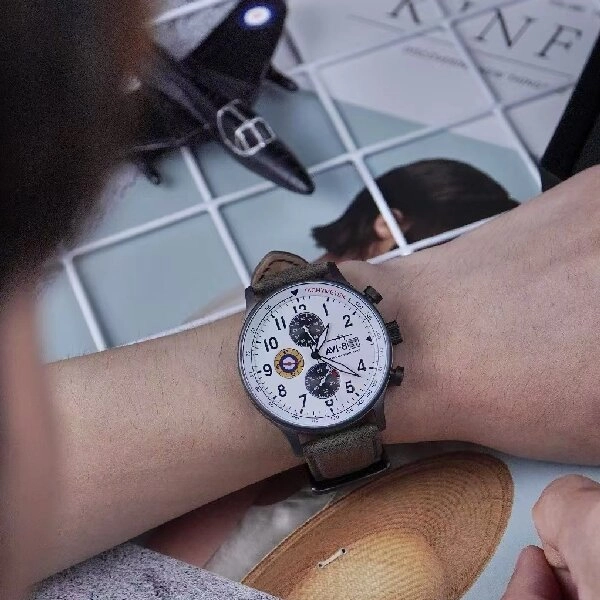 AVI-8 42mm AV-4011-0B