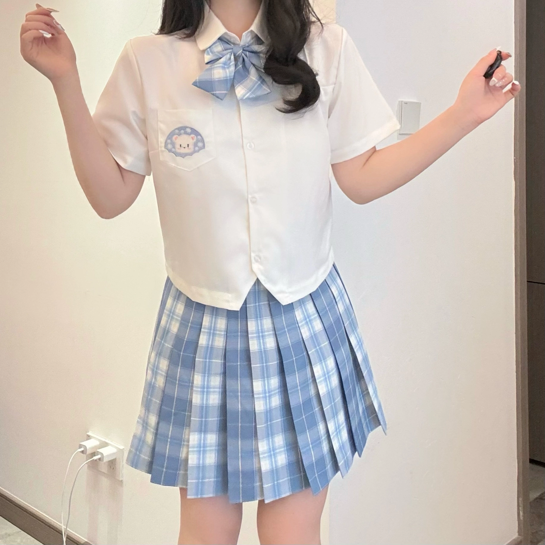 九条喵 动漫小熊刺绣学院风短袖衬衫 女款
