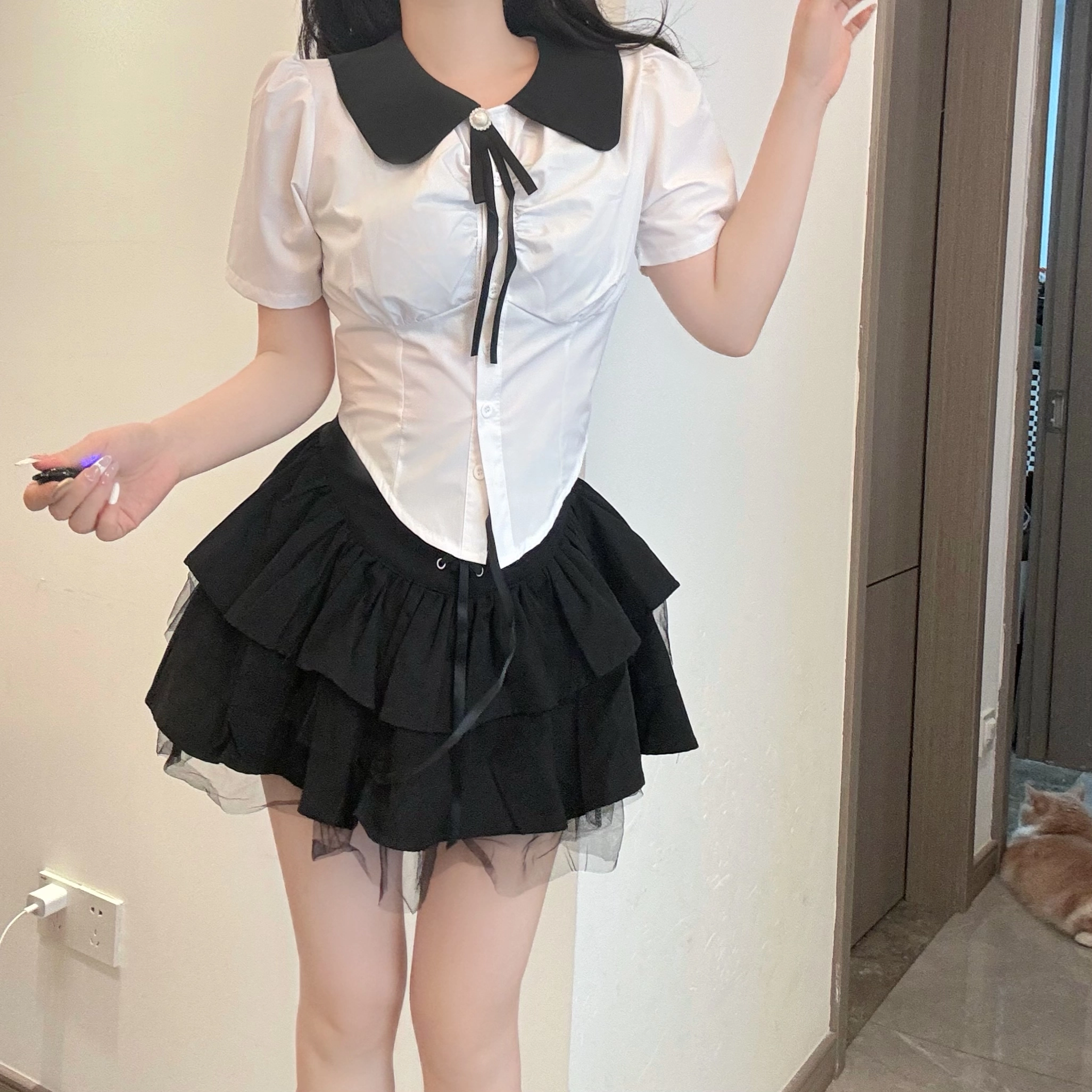 九条喵 学院风尖领短款短袖衬衫中腰修身短款半身裙制服 女款