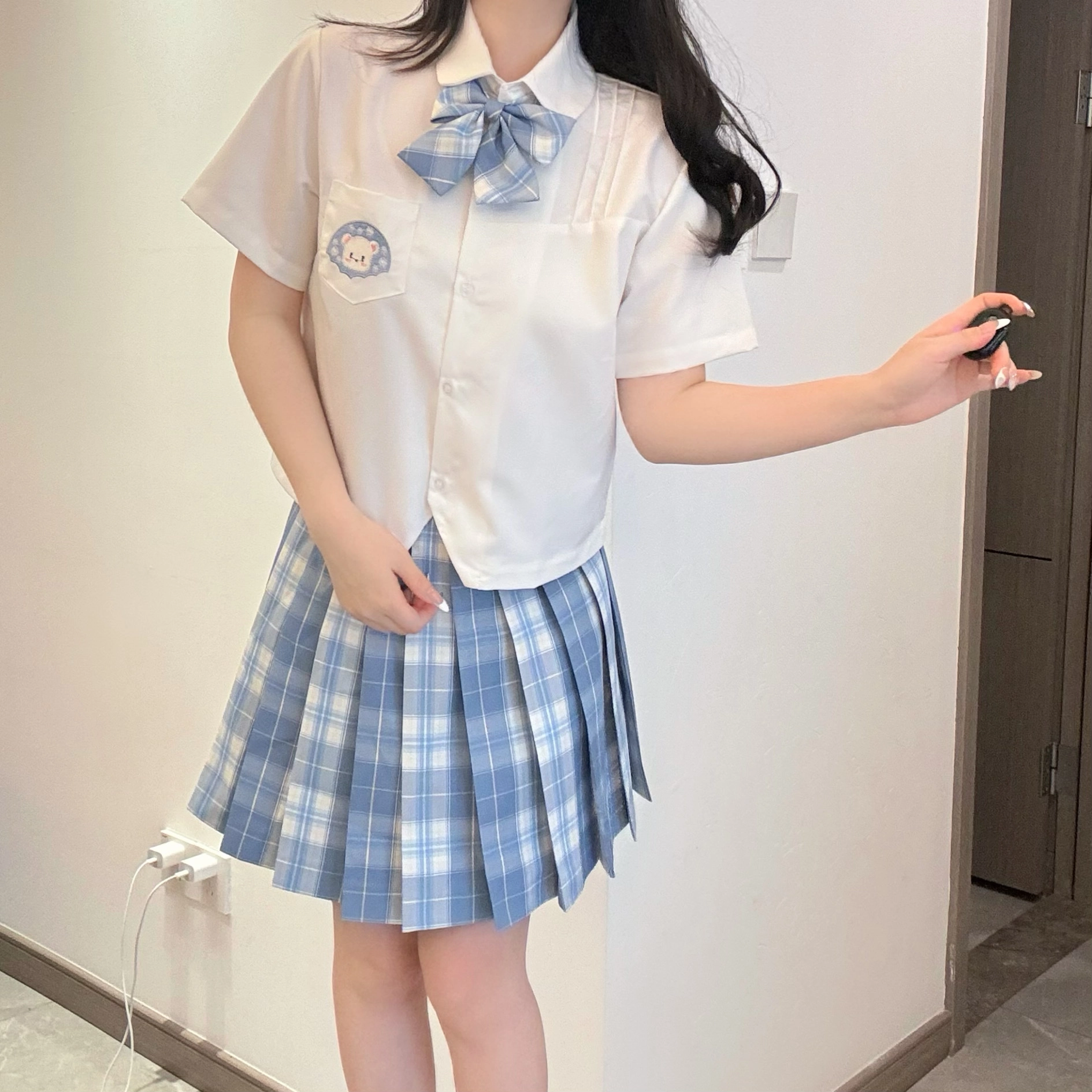 九条喵 动漫小熊刺绣学院风短袖衬衫 女款