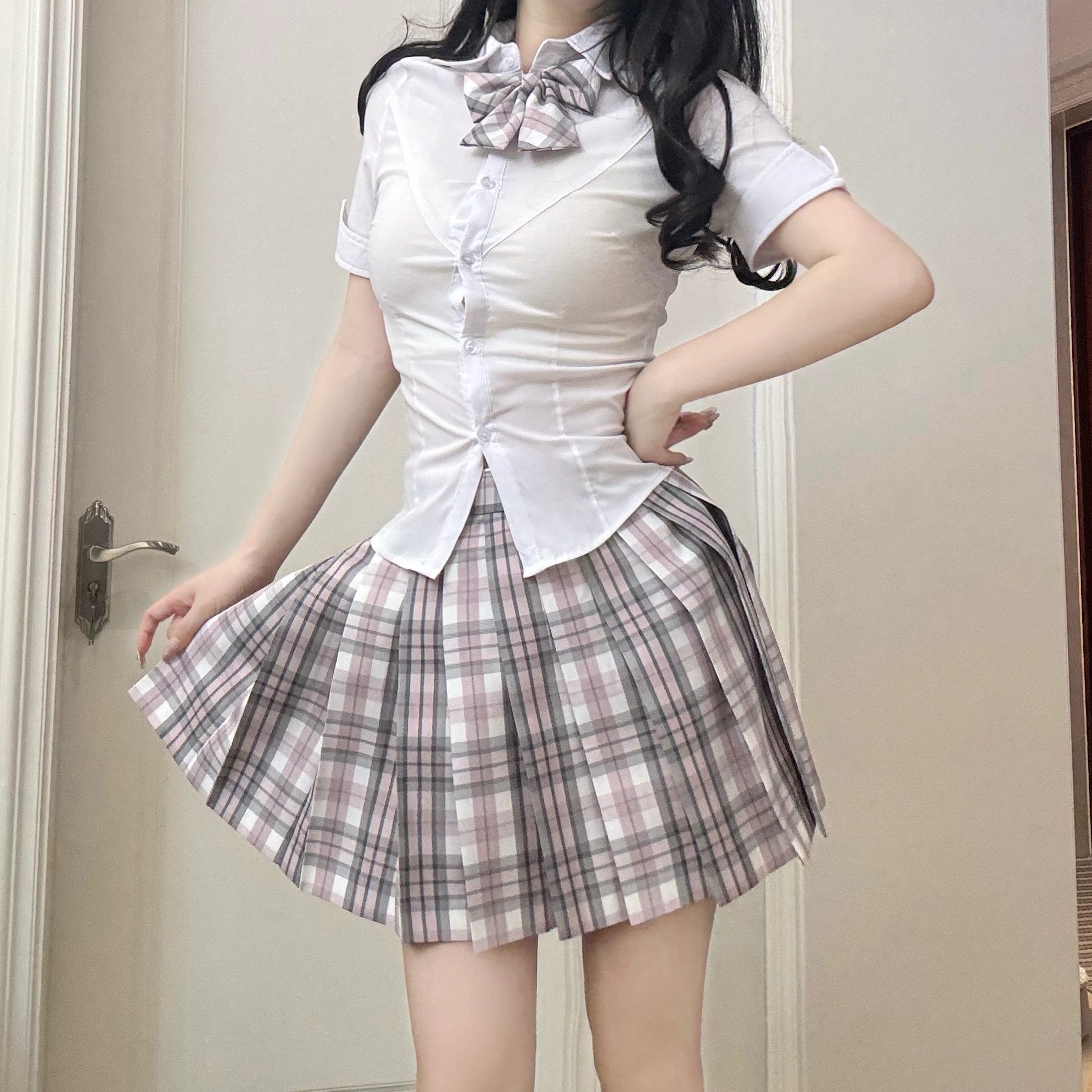 九条喵 尖领宽松纯色短袖衬衫 女款 白色