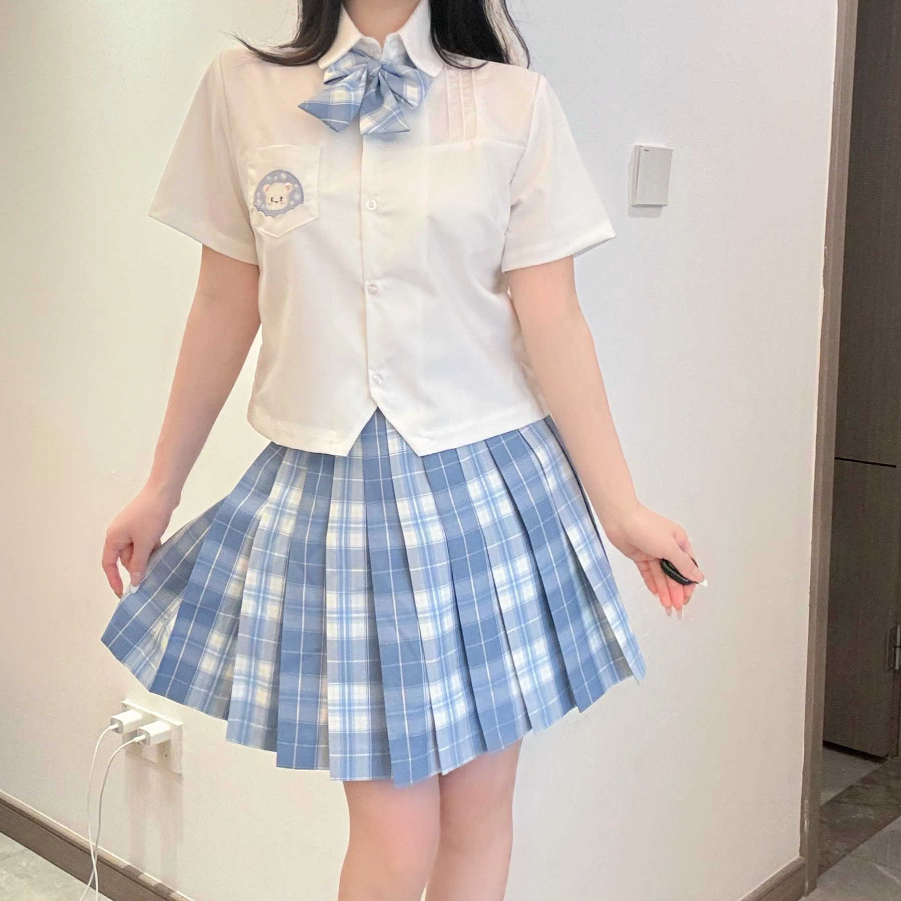 九条喵 动漫小熊刺绣学院风短袖衬衫 女款