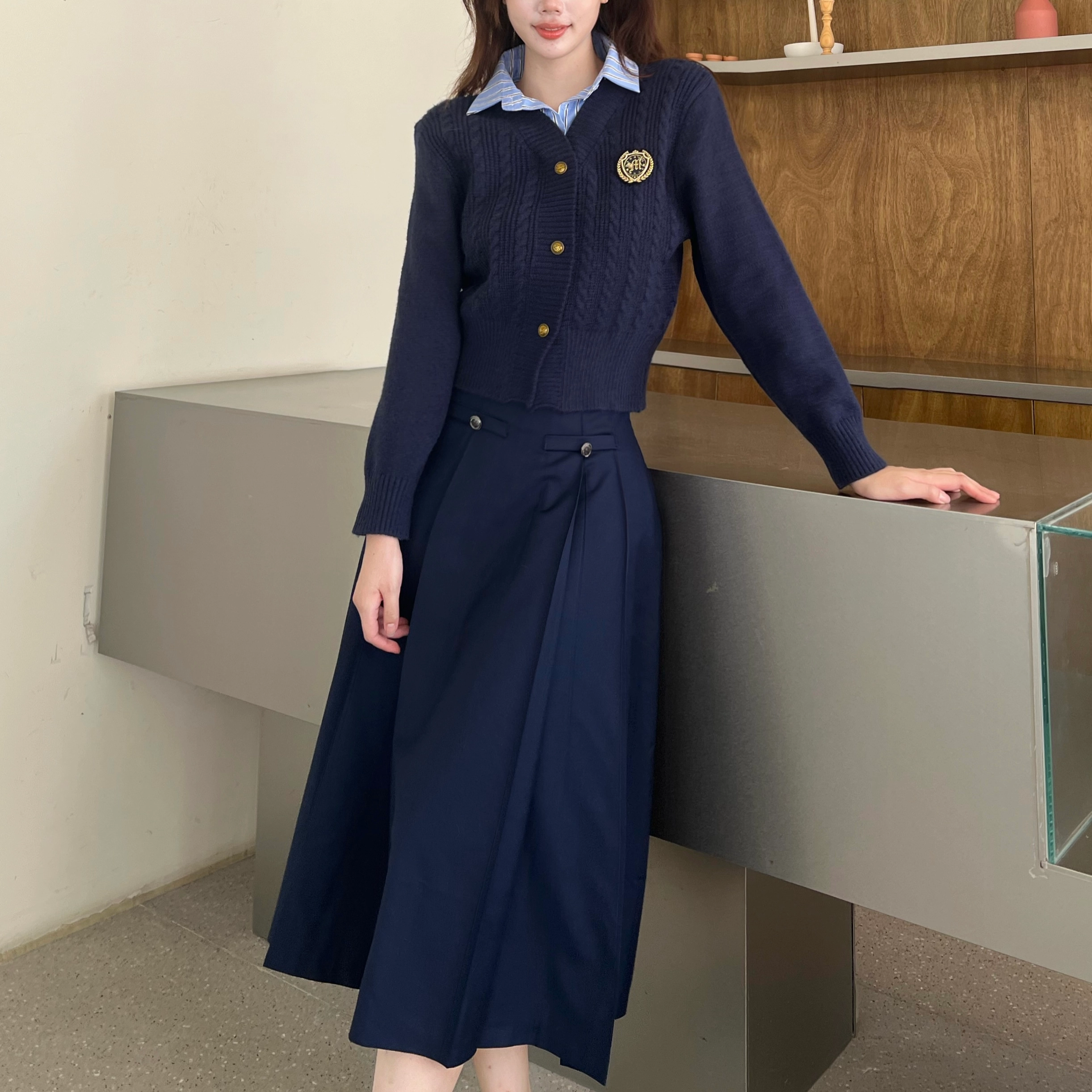 九条喵 学院风高腰中长款百褶休闲长裙制服 女款